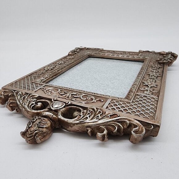Ornate Victorian Style Resin Photo Frame Intricate Floral Scroll 4x6" - Picture 8 of 11
